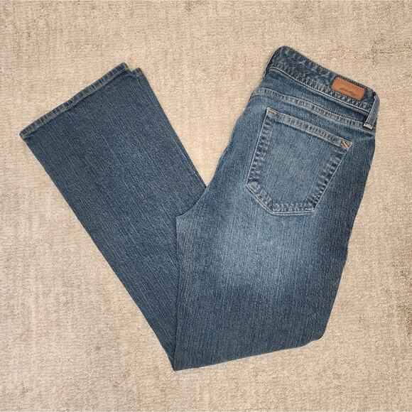 Eddie Bauer Curvy Fit Denim Jeans Women's Size 6 Short - Picture 2 of 5
